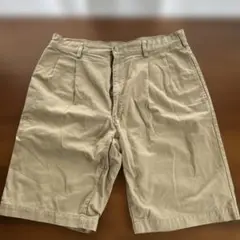 ベージュ プリーツ入り ショートパンツ　BIG John