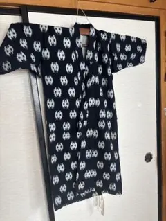 藍色の伝統的な和装 子供用絣着物