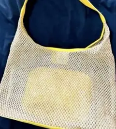新品　ベージュ メッシュ ショルダーバッグ イエローインナーポーチ付き