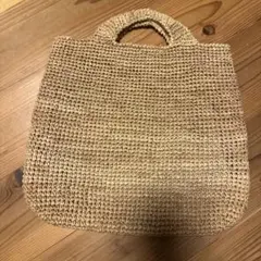 ラフィアのミニバック