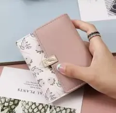 ピンク 花柄 二つ折り財布