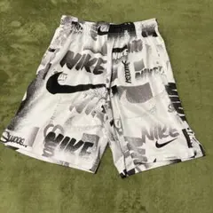 NIKEメンズハーフパンツMサイズ