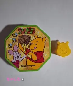 プーさん 空缶 クッキー　ハニー　プラケース付き　ディズニーランド