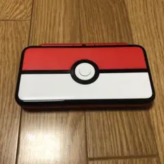 Newニンテンドー2DS LL モンスターボールエディション ウルトラムーン