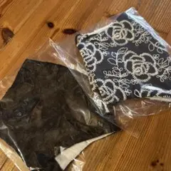 シックな刺繍のハンドメイドマスク 2枚組