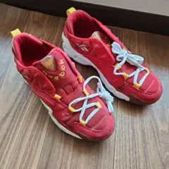 Reebok レッド スニーカー