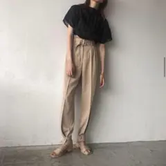 Alia high waist belt pants beige ベージュ