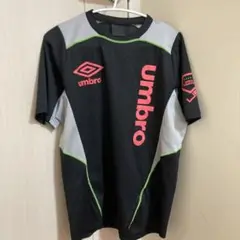umbro 半袖シャツ