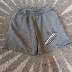 PUMA グレー ショートパンツ　 140