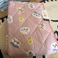 ちいかわ　敷パッド