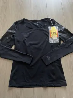 adidas ブラック ラッシュガード UPF30 新品