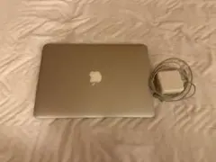 MacBook Air 13インチ Early 2015 8GB 充電器付き