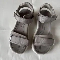 新品グレー スポーツサンダル ストラップ付きMサイズ
