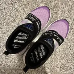 美品❗️キッズスニーカー　 Ni-moサイズ21
