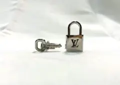 LOUIS VUITTON ルイヴィトン カフス M64600