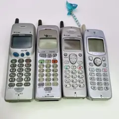 ガラケー　ジャンク　まとめ　4台　当時物　平成レトロ　携帯電話