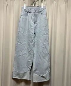 ロールアップデニムパンツ