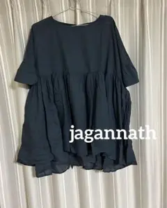 jagannath シアーペプラムフレアスリーブトップス
