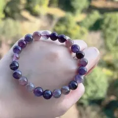 ラベンダー　天然クリスタル石　紫色ブレスレット　天然石　水晶石　縁起物　ゆめかわ