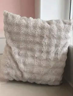 ZARA HOME - 新品ニコページ¥5,990ZARA HOME⭐️フェザークッション二個 フェザー クッションフィリング コットンカバー | Zara Home