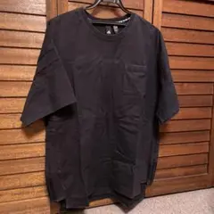 adidas ブラック Tシャツ XLポケット付き　オーバーサイズド　ざっくり