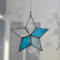 青白い星形サンキャッチャー (大)