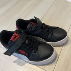 PUMA ブラック/レッド スニーカー 19㎝