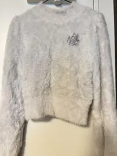 NICE CLAUP ホワイトファークロップドセーター