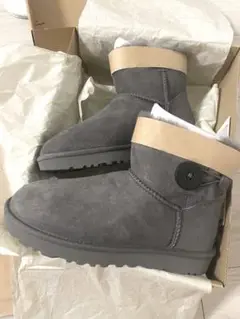 Item thumbnail for item 91879d6f-e73e-4e0e-b81c-bf3abde90dc1