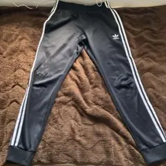【ADIDAS】ジャージパンツ ブラック　Mサイズ