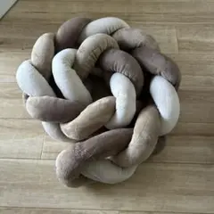スリコねじねじクッション