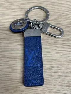 ルイヴィトン　キーリング　LOUIS VUITTON 　青