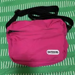 ピンク⭐︎outdoor ショルダーバッグ