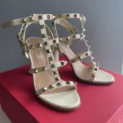 バレンティノ ロックスタッズ ストラップサンダルEU36 1/2(23.5cm)
