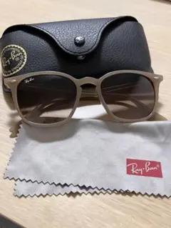 Ray-Ban ベージュ ラウンド型サングラス