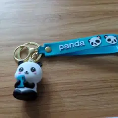 新品未使用の可愛いパンダ キーホルダー