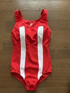 (新品同様)クレージュ (赤) 大人用水着