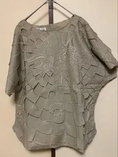 【美品】Lucretia　レース風　半袖カットソー　Mサイズ　　ベージュ