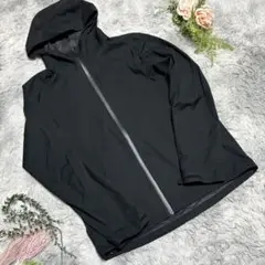 【UNIQLO】ブロックテックパーカー　ジップアップ　防水　ナイロンジャケット