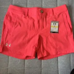 Under Armour ピンク ショートパンツ