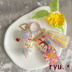 カラフル じゃらじゃらキーホルダー