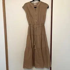BEAMS HEART ノースリーブティアードワンピース ベージュ