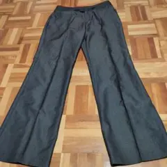 ダークグレー ワイドパンツ センタープレス
