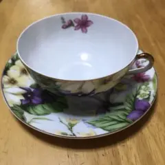 Item thumbnail for item e1e8e0de-71fe-4cb2-a3c6-c0c2d3099b47