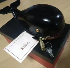 【新品、未使用品、箱付き】クジラ　貯金箱　鴻池製作所　鍵2個付 本革 鴻池製作所 のくじら貯金箱 鍵付き 新品未使用