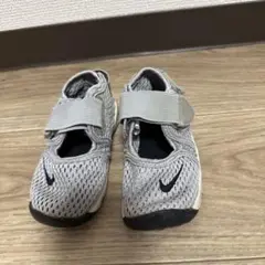 Item thumbnail for item c56eb870-f1b5-46ac-90eb-3e0cf14b9428