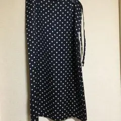 グリーンレーベルのドット柄スカート