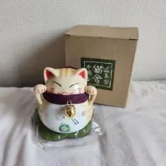 招き猫　貯金箱