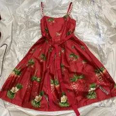 本日限定値下げ⭐︎限定出品 ストロベリー柄ワンピース