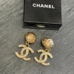 Item thumbnail for item e7c3fd29-e4aa-4801-a414-948c7a5a7c66